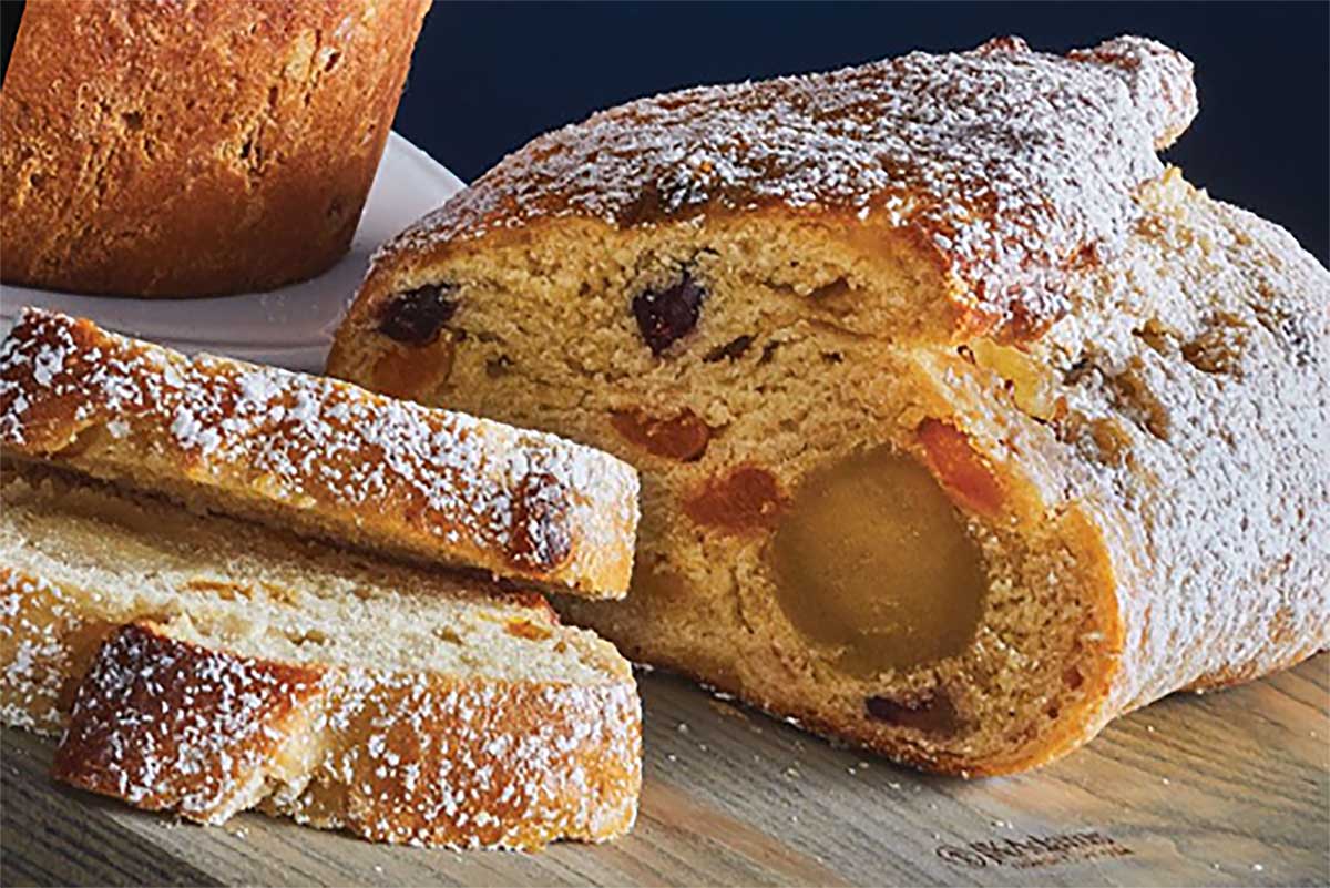 Kue Simpel Untuk Awal Bulan, Ini Dia Resep Stollen Fruit Bread yang Manis dan Lembut