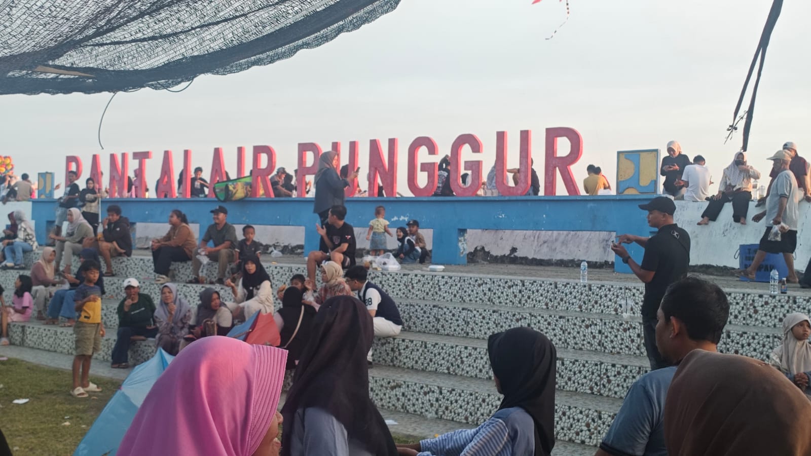 Besok Masuk Sekolah, Hari Terakhir Jalan-Jalan Dalam Suasana Lebaran di Wisata Mukomuko