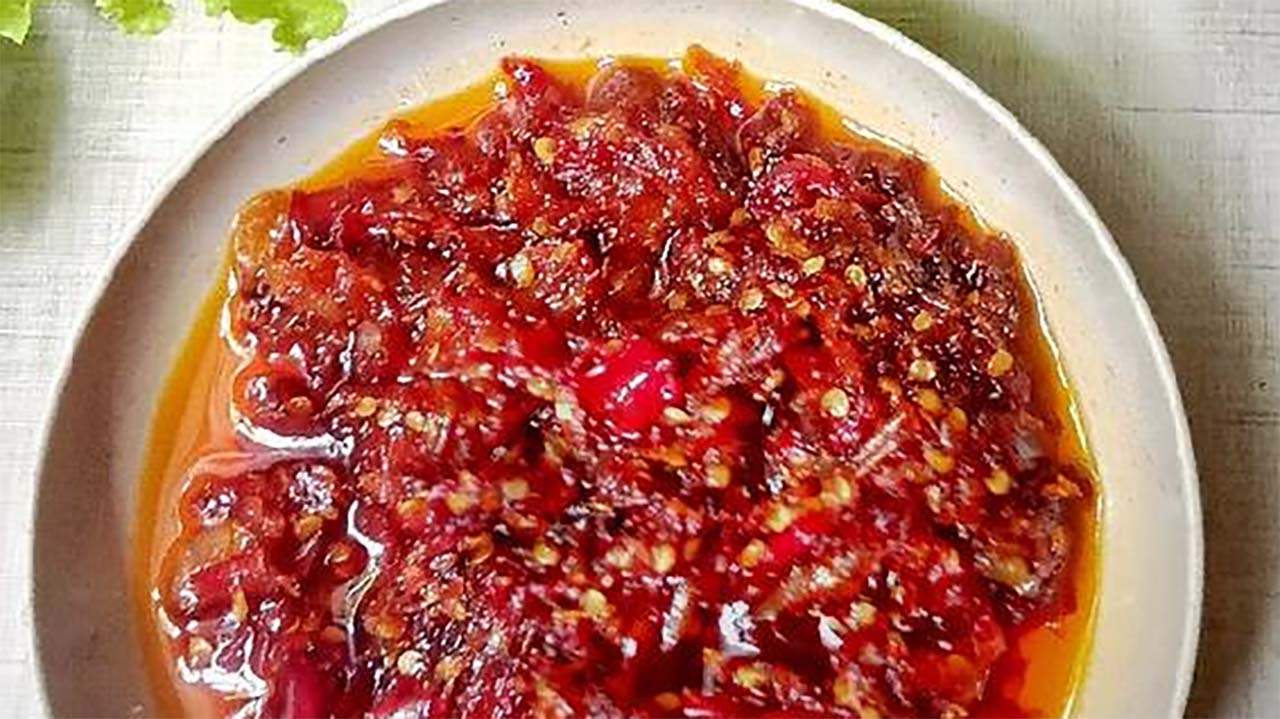 5 Resep Sambal Bawang Pilihan untuk Sensasi Kuliner Nusantara, Buatnya Mudah!