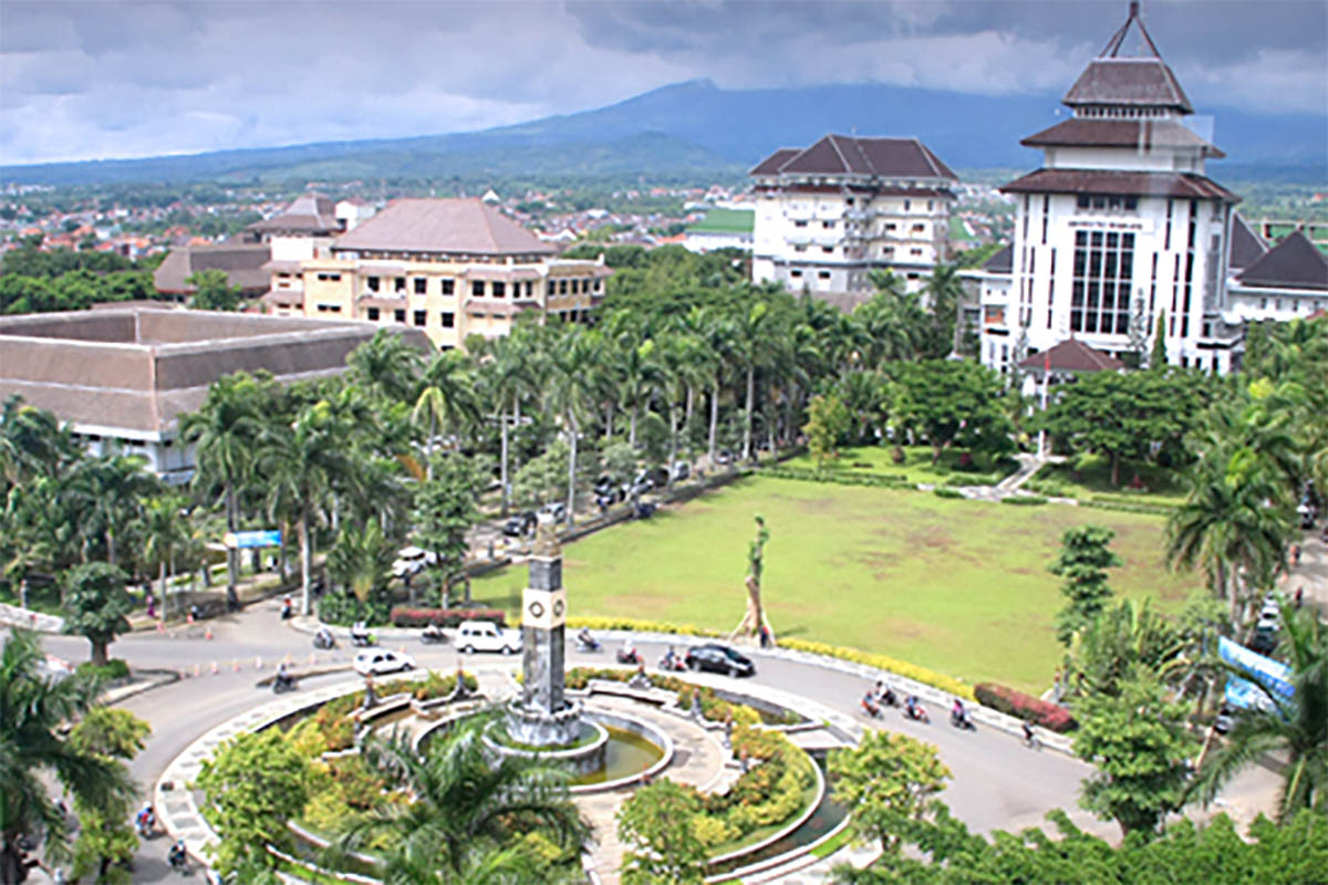 Top 10 PTN dengan Pendaftar Terbanyak di SNBT 2023, Benarkah Mayoritas di Pulau Jawa?