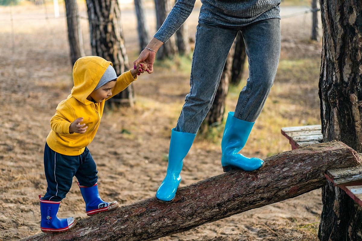 Tiger Mom vs Elephant Mom, Perbedaan Gaya Parenting yang Mempengaruhi Masa Depan Anak, Anda yang Mana?