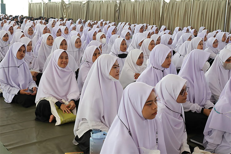 Ingin Memasukan Anak Ke Pondok Pesantren? Orang Tua Wajib Tahu 3 Tips Ini