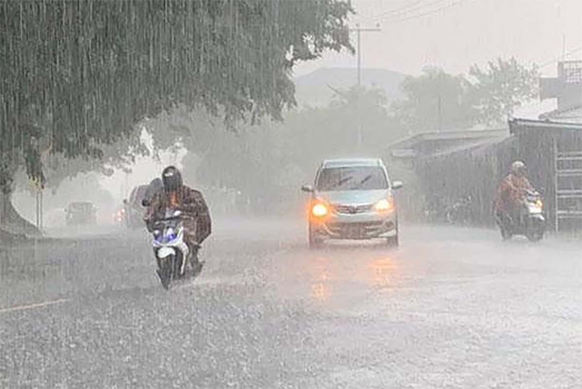 Prospek Cuaca Maritim November, Bengkulu dan Sumbar Waspada Hujan Serta Gelombang Tinggi