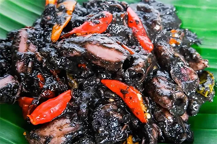 Si Hitam yang Bikin Nasi di Rumah Cepat Habis, Begini Resep Cumi Masak Hitam Pedas ala Madura 