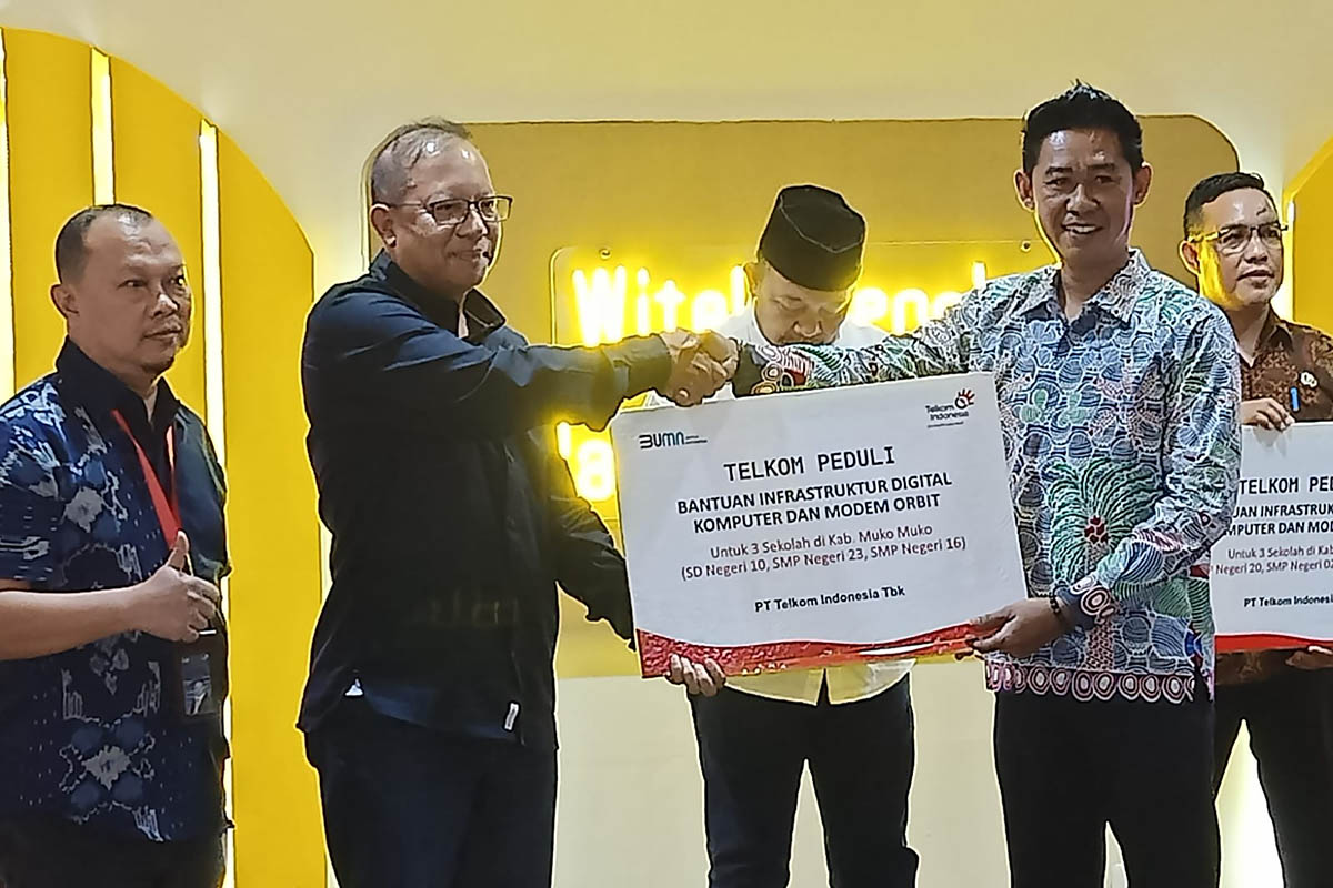 Perdana, CSR PT. Telkom Mengalir ke Mukomuko