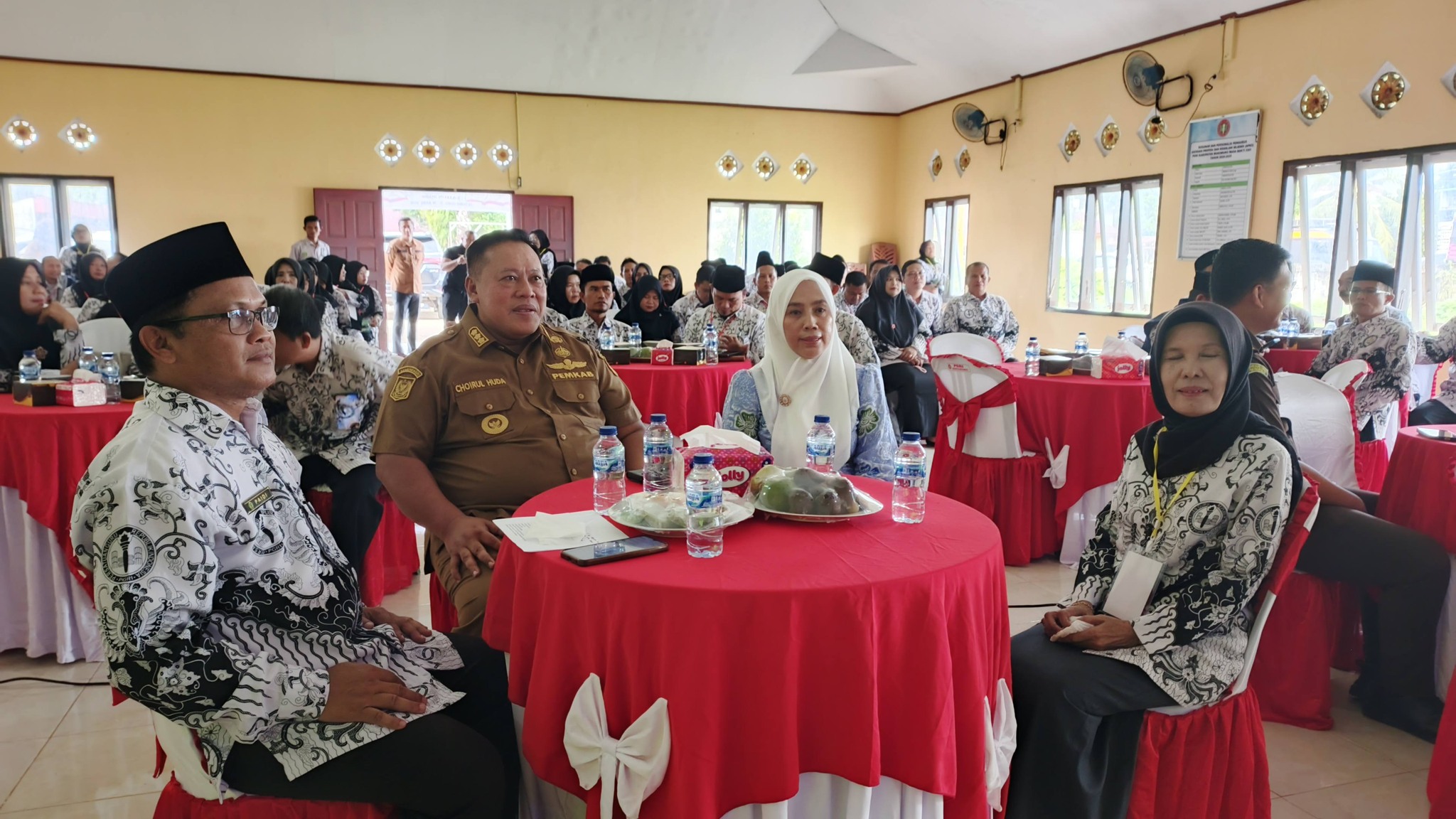Bupati Mukomuko Buka Konferensi Kerja Ke-I PGRI Mukomuko