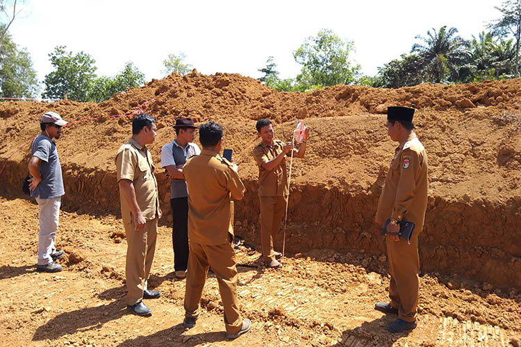 Hidupkan Wisata Pangonan, Pemdes Agung Jaya Bangun Kolam Renang