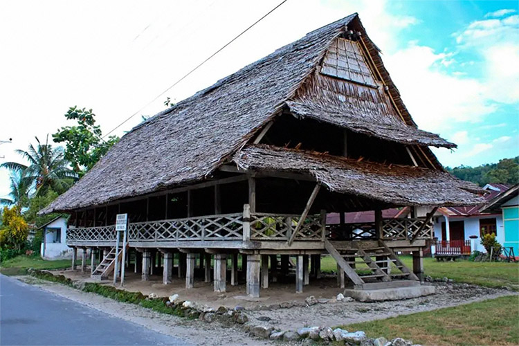 Mengenal Rumah Adat Tradisional Maluku Utara dengan Filosofinya