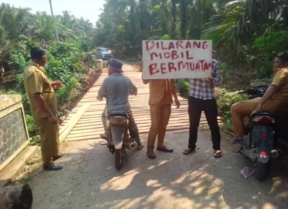 Warga Retak Ilir Masih Sulit Keluarkan Sawit