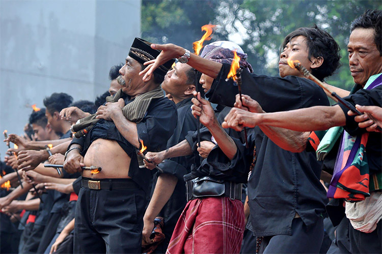 Tradisi Debus Banten, Kebal Senjata dan Cara Penyebaran Islam