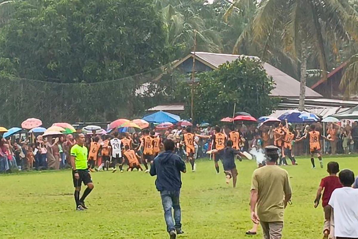 Laga Sengit, Tim Sepakbola BTBE Juara Pondok Lunang CUP Setelah Taklukkan Taruna FC
