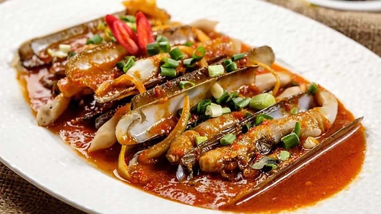 Kelezatan Olahan Kerang Bambu Saus Padang yang Bikin Menggoda Selera