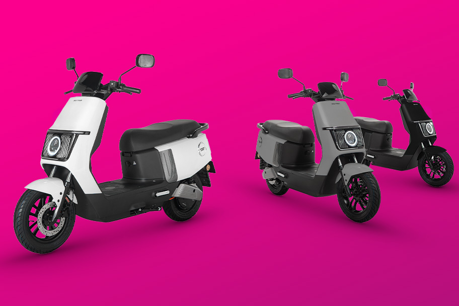 Mengapa Motor Listrik Adalah Pilihan Tepat untuk Perempuan Urban Produktif