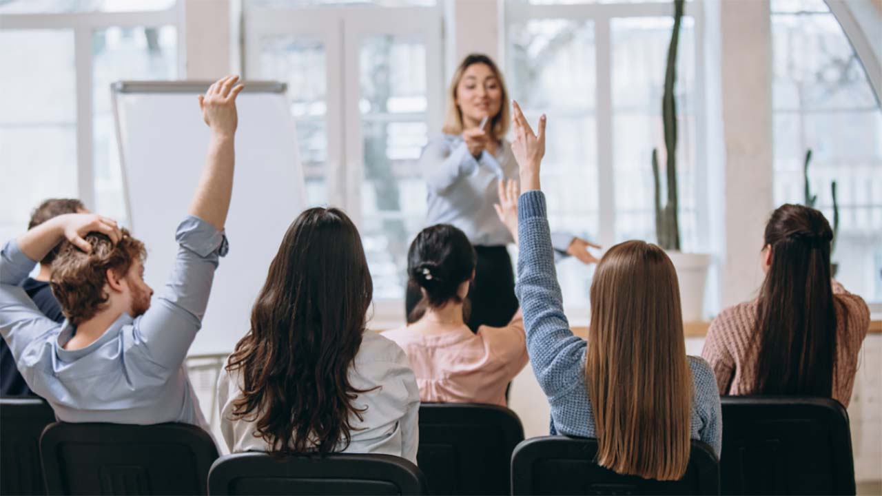 5 Manfaat Public Speaking dalam Kehidupan Sehari-Hari