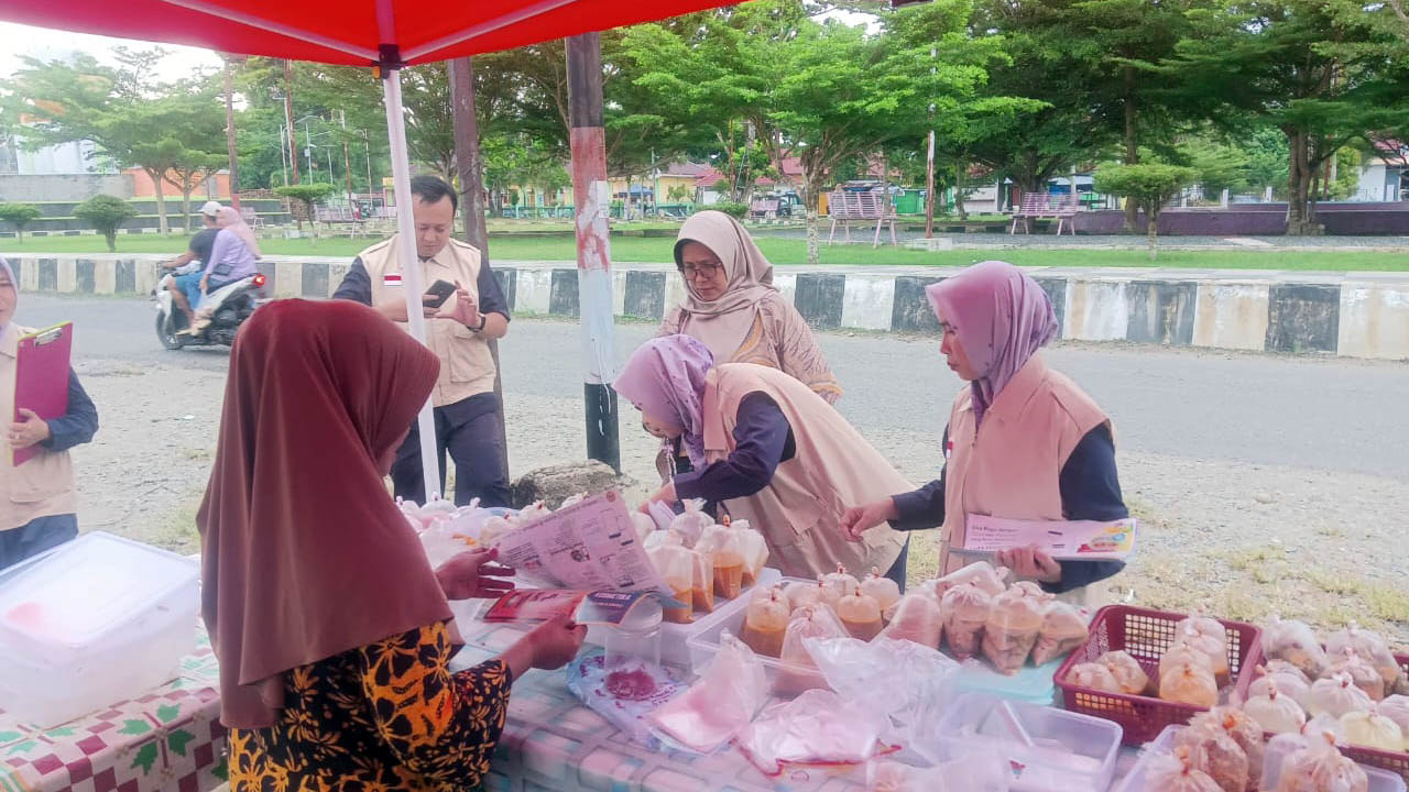 BPOM Periksa 63 Sampel Takjil Ramadhan UMKM Mukomuko