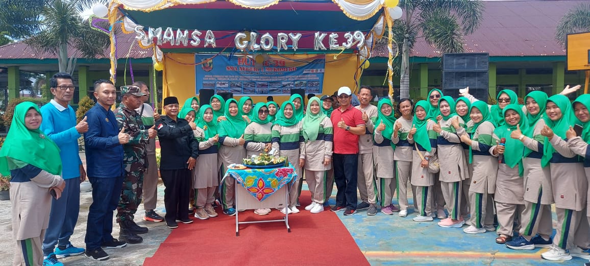 Jalan Santai Perayaan HUT ke-39 SMAN 1 Mukomuko Bertabur Doorprize 