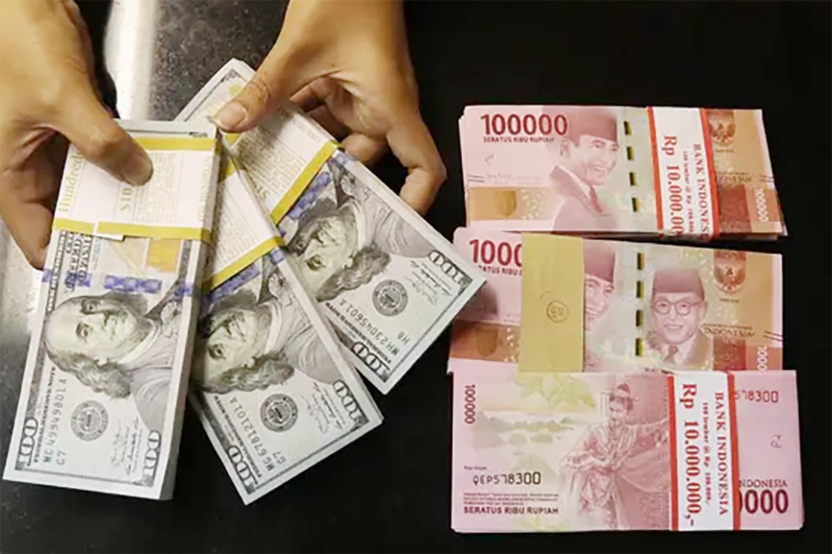 Nilai Tukar Dolar Mendekati Rp 16.300, Ini Dampaknya Bagi Perusahaan Besar