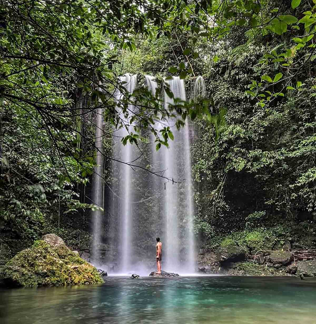 Menyusuri Keindahan serta Keasrian Air Terjun Sikulambai di Sumatera Barat