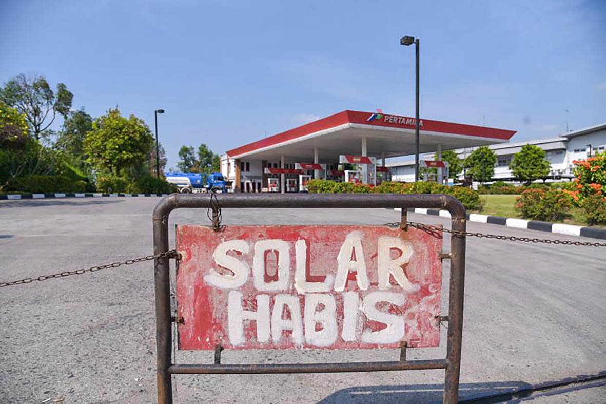 Solar Langka di SPBU Harga Melambung di Pengepul, Masyarakat Tercekik