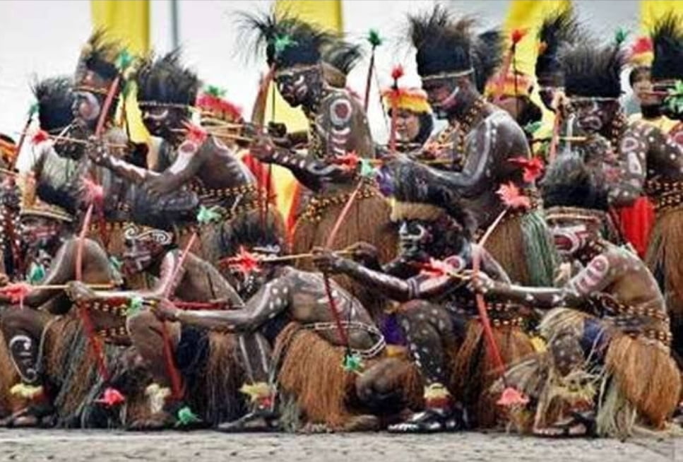 Kisah Suku Asmat Balas Dendam Peristiwa Awyu Oleh Belanda, Naas Putra Wapres AS Terbunuh