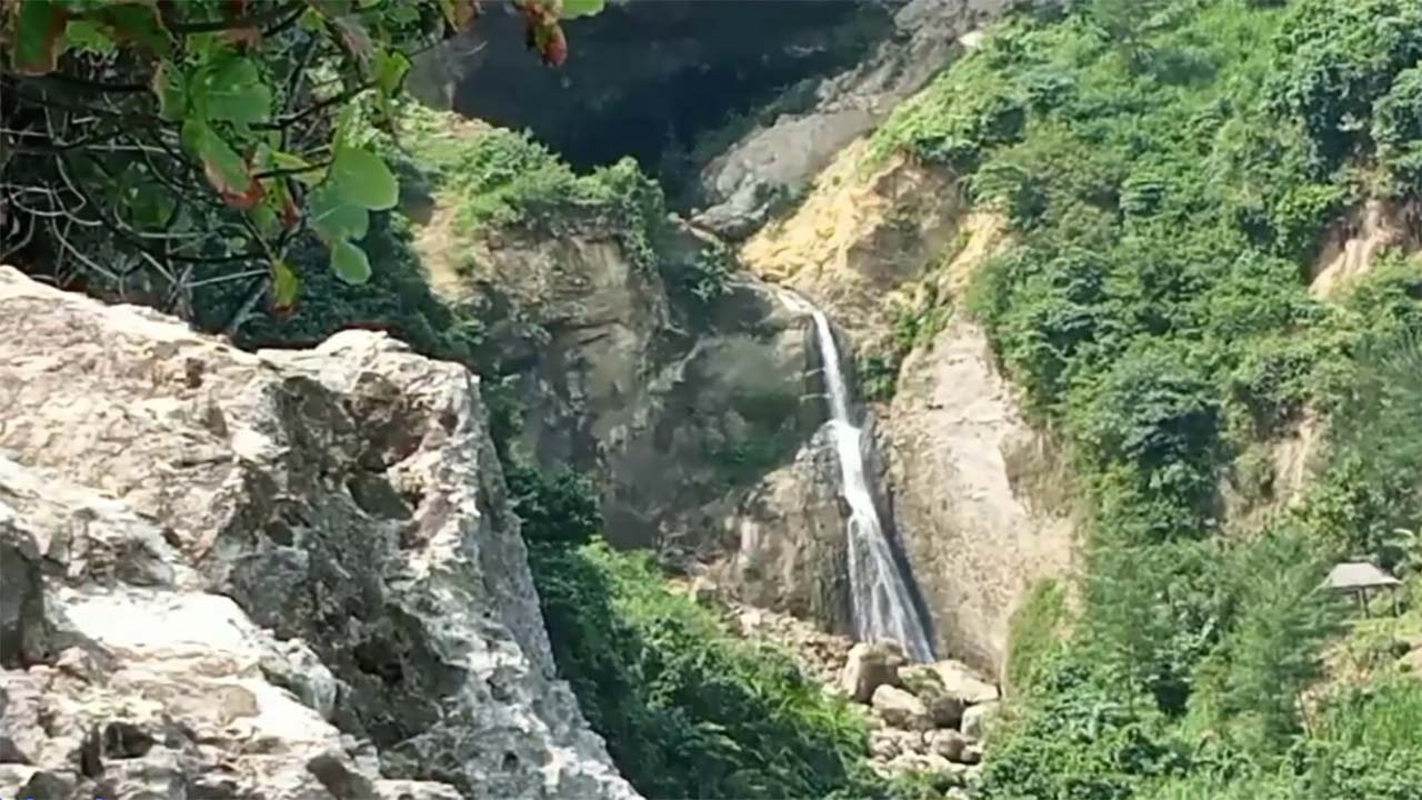 Curug Sawangan, Wisata Alam yang Cocok Dikunjungi di Akhir Tahun Bersama Keluarga