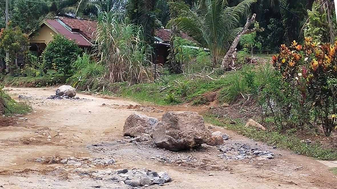 Warga Lubuk Selandak Harapkan Sentuhan Pembangunan 