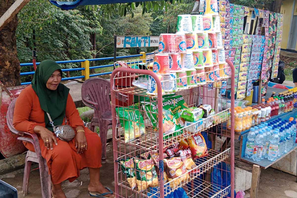 Banyak Pedagang Mengeluh Sepi Pembeli, Apa Sebabnya?