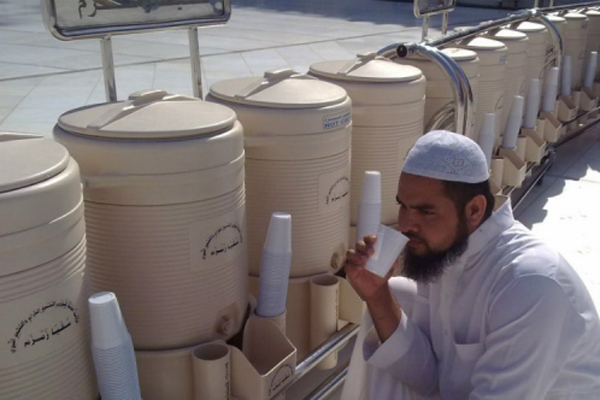 Doa Minum Air Zamzam: Baca Ini Agar Lebih Berkah