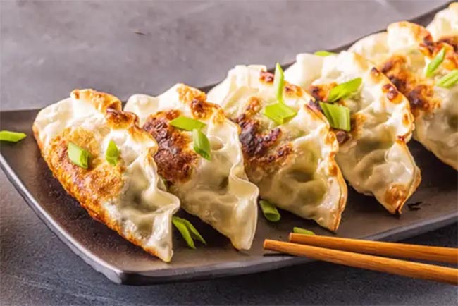 Perpaduan Bumbu yang Menggoyang Lidah! Begini Resep Gyoza Ayam Tahu