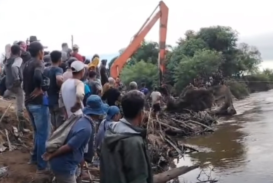 Pencarian PNS Mukomuko Yang Hilang Libatkan Dukun Hingga Alat Berat