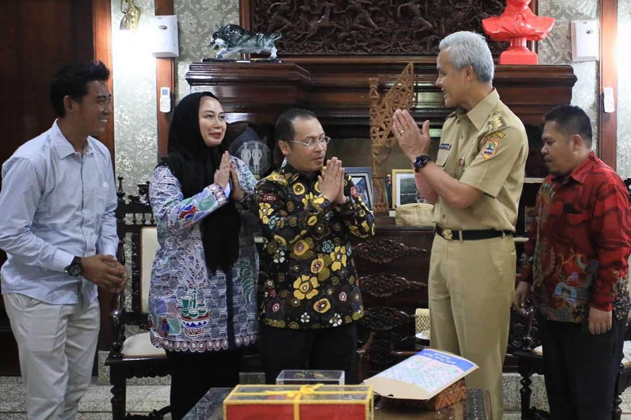 Capres Ganjar Pranowo Berpeluang Menang di Mukomuko, Dekat Dengan Bupati