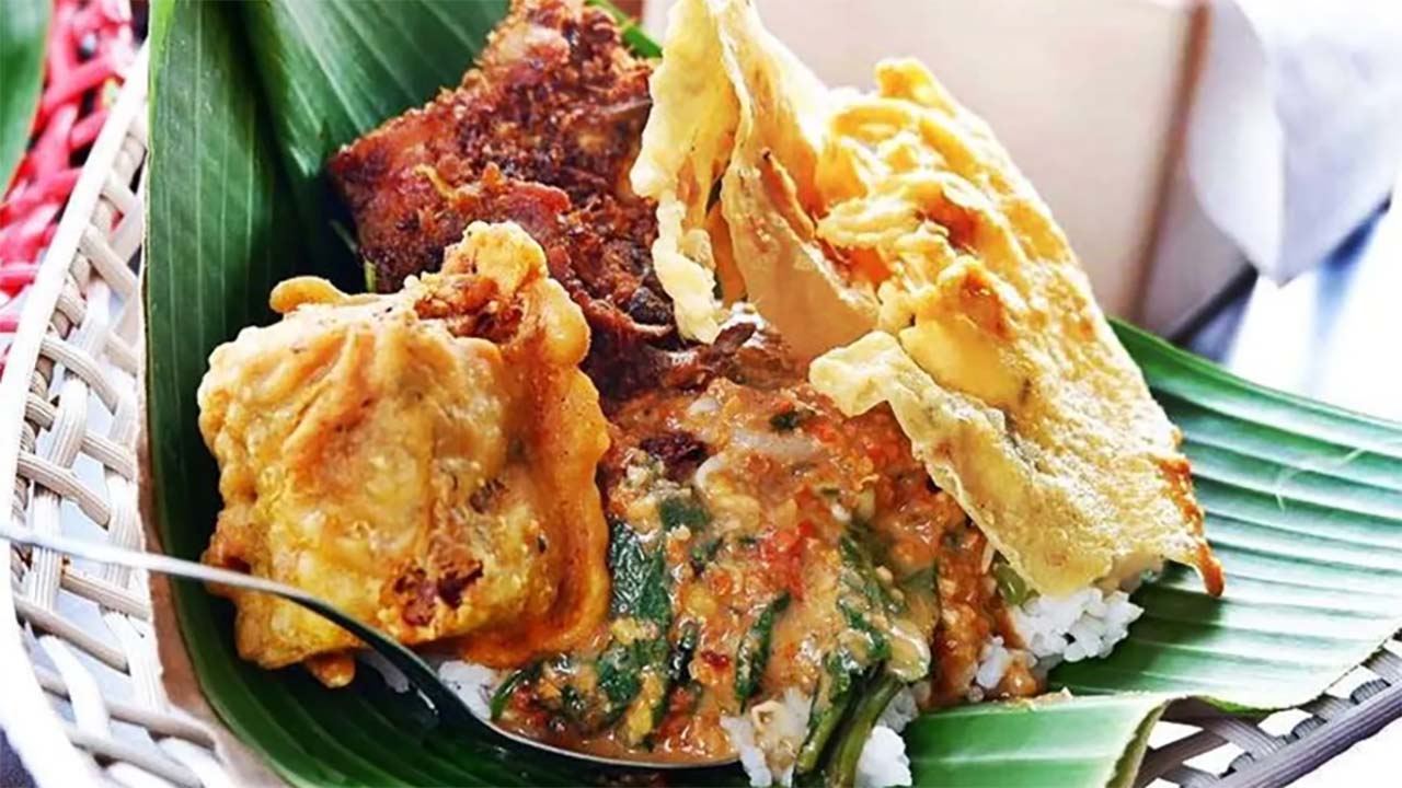 Resep dan Cara Membuat Pecel Pincuk, Makanan Tradisional yang Sederhana Namun Bikin Nagih