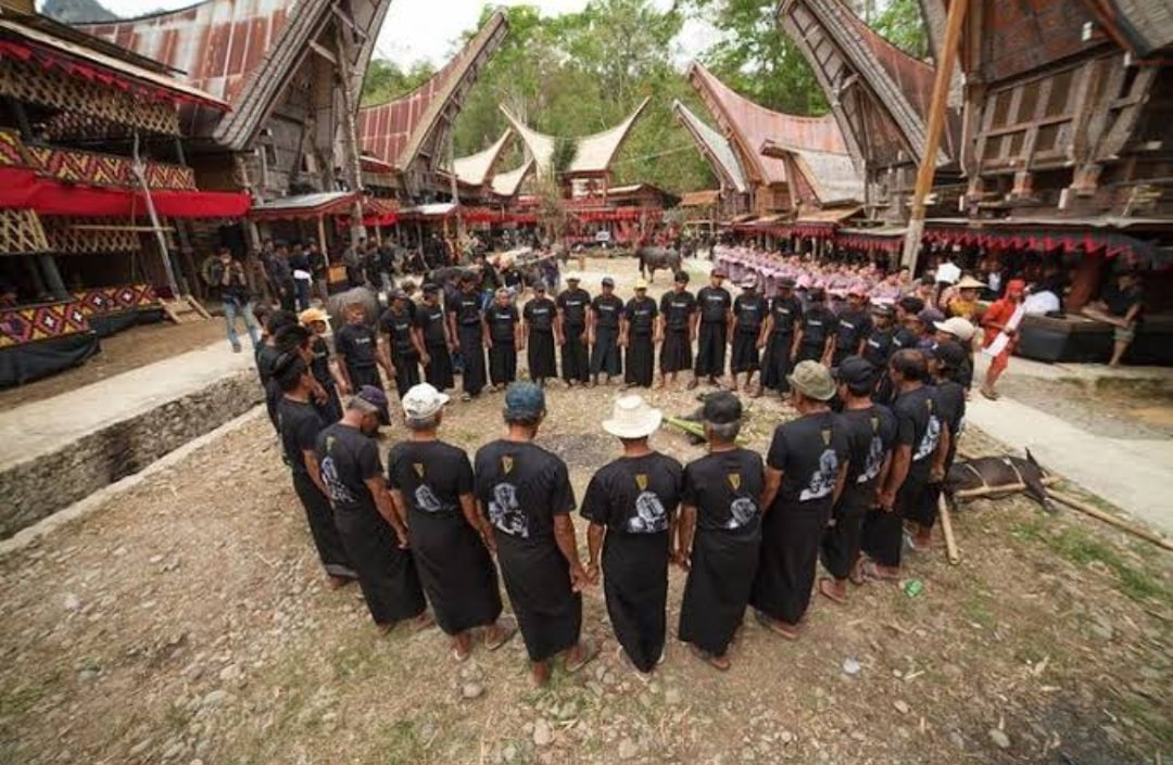 Tradisi Unik dan magis Ma'nene Suku Toraja, Merawat Orang Mati Proses Menuju Puya
