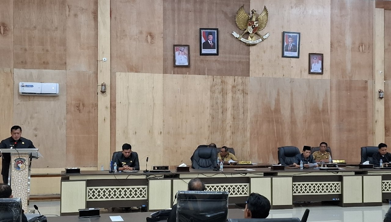 Bupati Sampaikan Nota Penjelasan Raperda Pertanggungjawaban APBD Mukomuko 2024