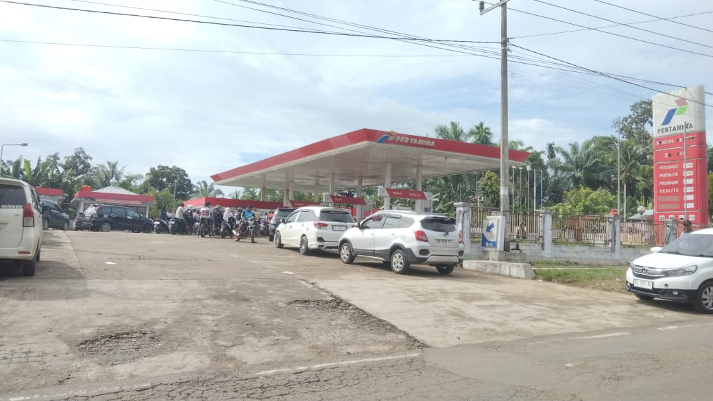 Nasib SPBU di Desa Arah Tiga Diujung Tanduk