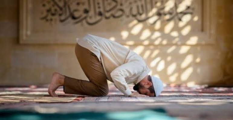 Ini Penjelasan Ulama tentang Salat Witir Mesti Ganjil