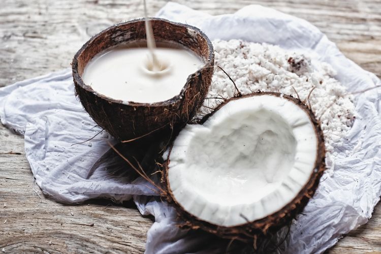 Ini Persamaan Nutrisi Santan Kelapa dan Susu Encer