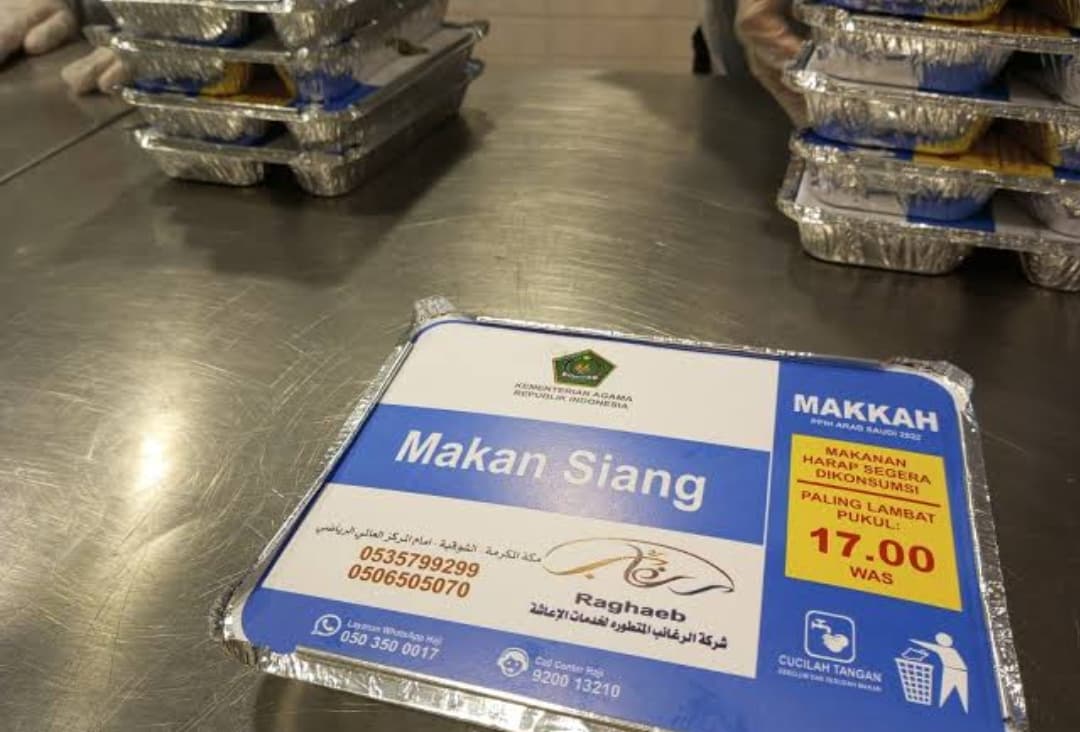 Kritik Netizen Menu Haji 2023 atau Menu Pengungsian, Masak Nasih Putih Telur Dadar dan Kangkung Doang