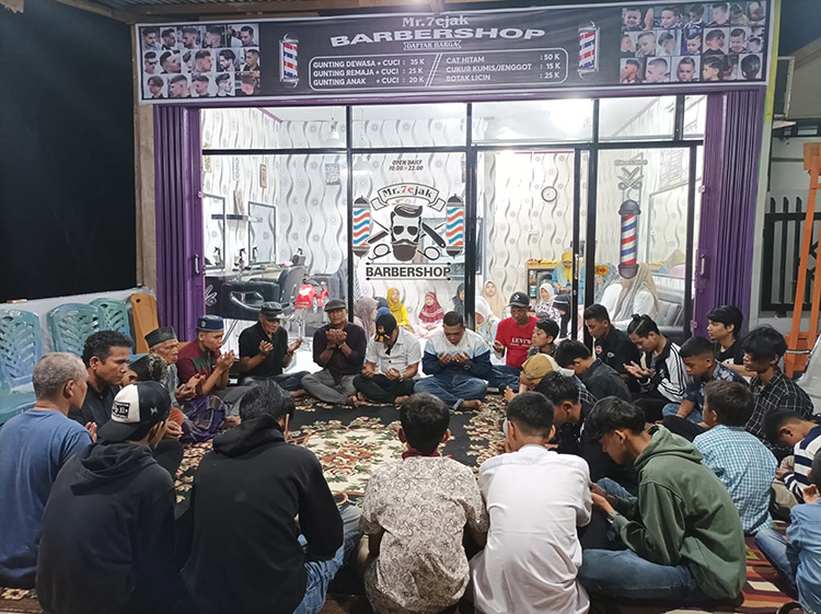 Grand Opening Mr. 7ejak Barbershop, Santuni Yatim Piatu