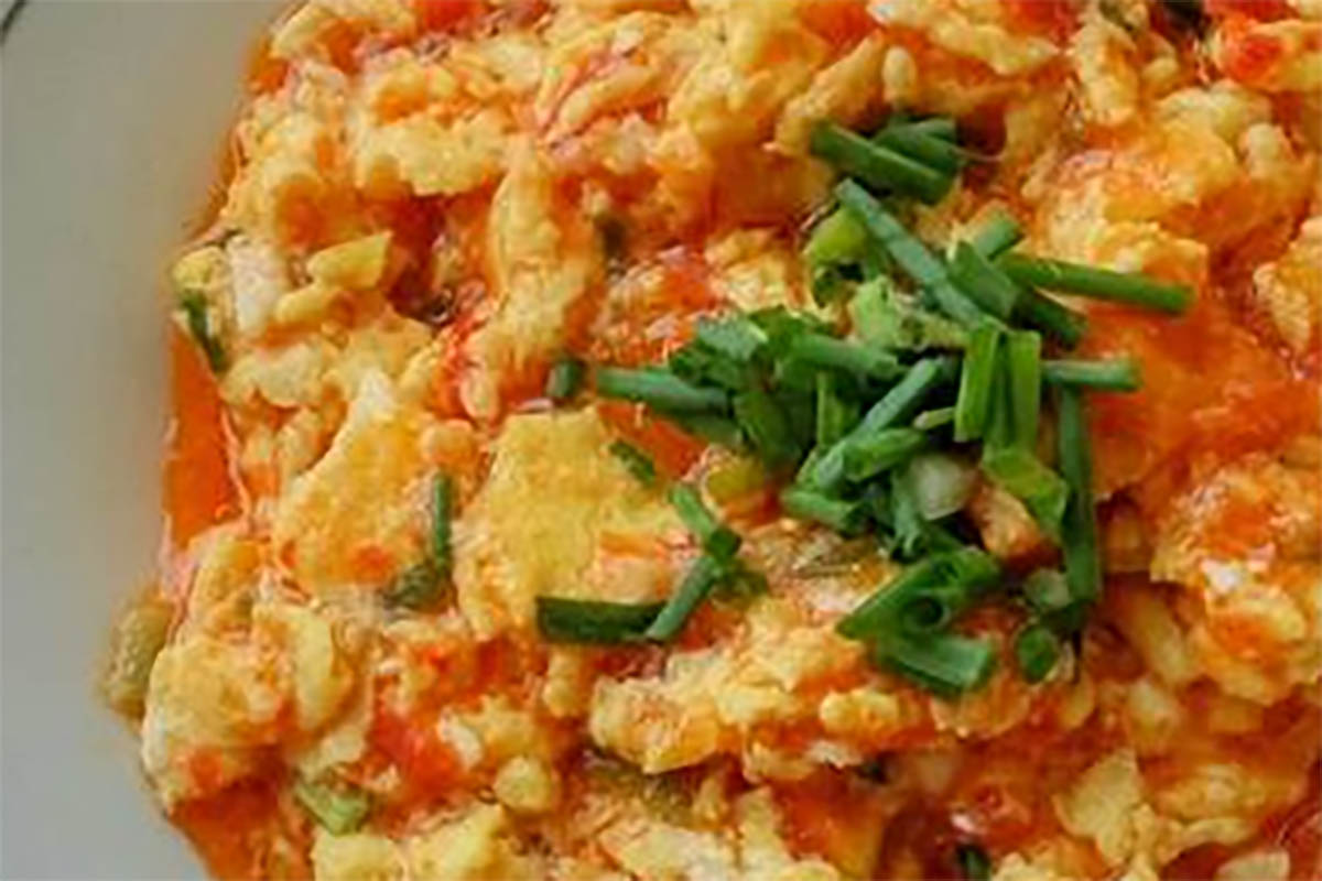 Dimakan Pakai Nasi Hangat Bikin Mau Nambah Terus, Ini Resep Telur Tomat Nyemek Favorit Keluarga di Rumah