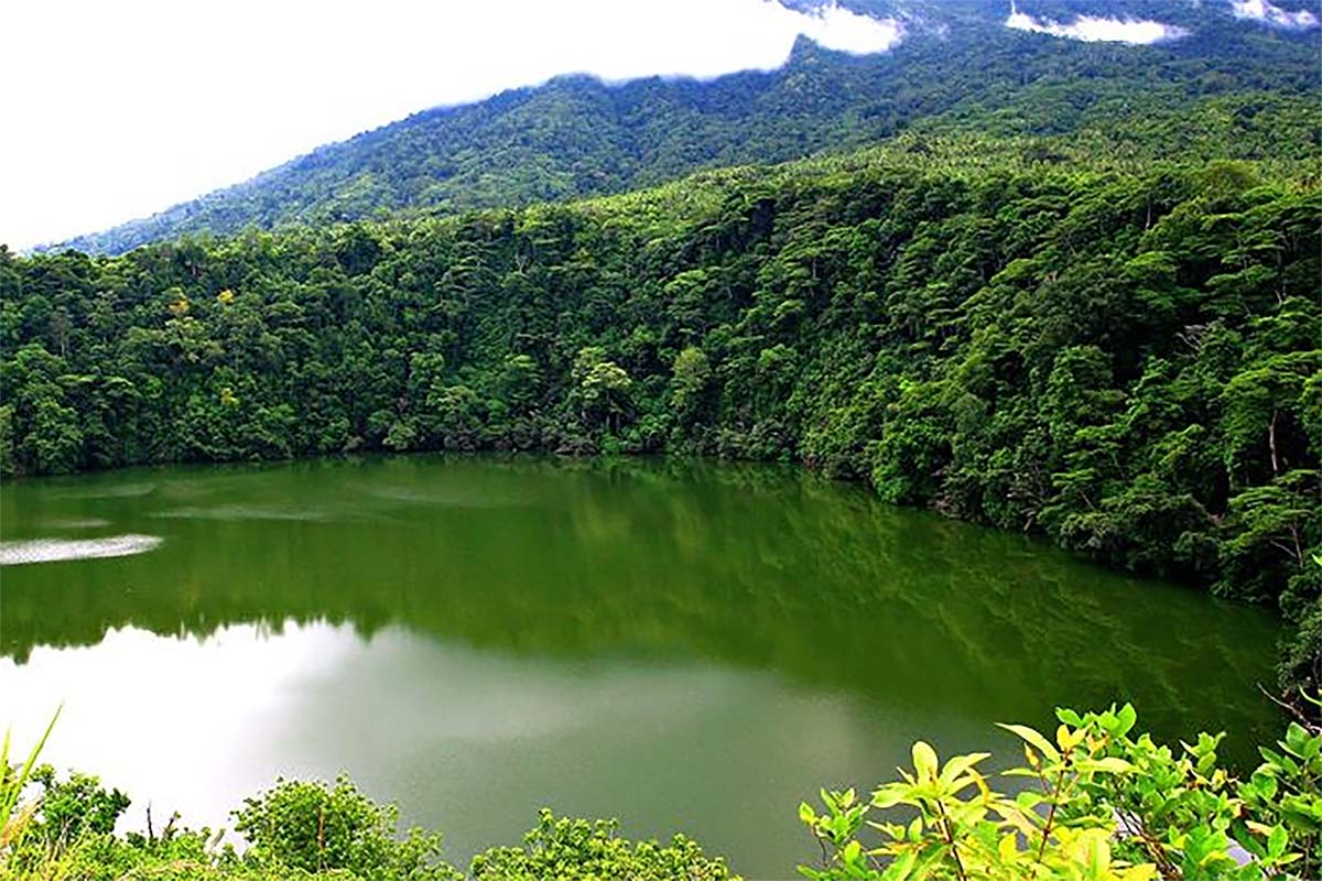 Kisah Misteri Danau Tolire di Ternate, Ada Kisah Kutukan Hingga Buaya Putih