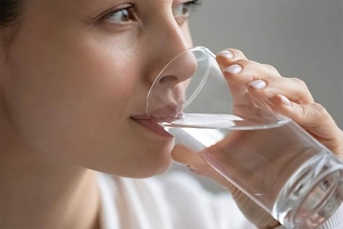 Jangan Diremehkan, Ini 5 Manfaat Minum Air Putih Untuk Kesehatan Tubuh yang Jarang Diketahui