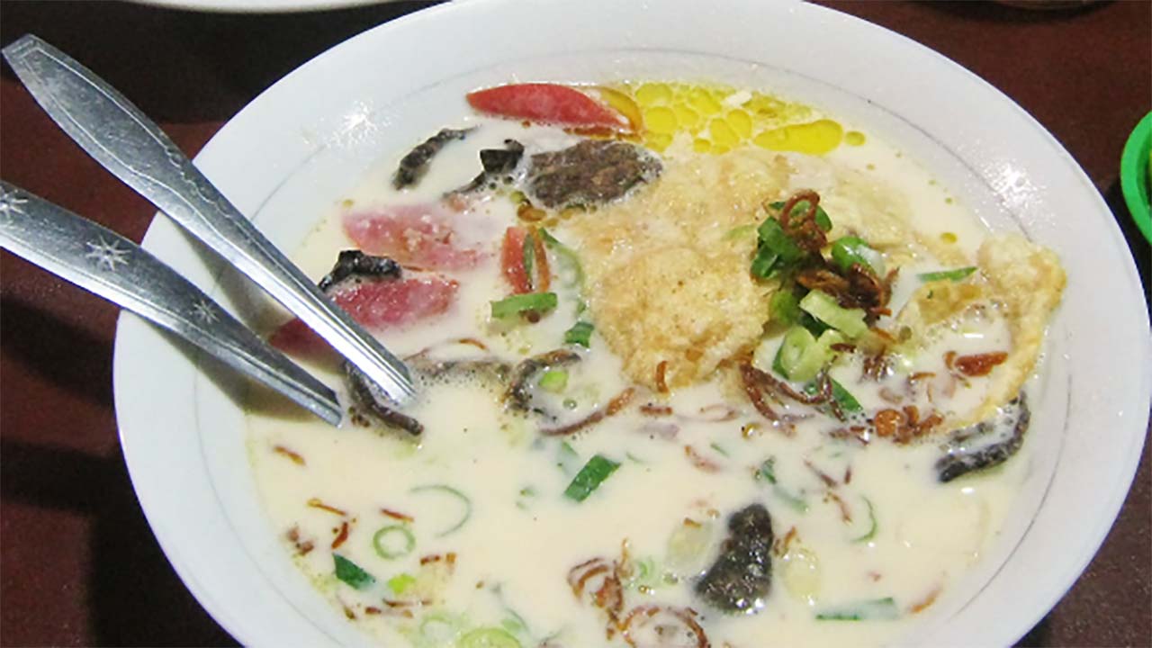 Rahasia Resep Soto Betawi Asli dengan Kuah Susu: Kelezatan Autentik yang Mudah Dibuat di Rumah!