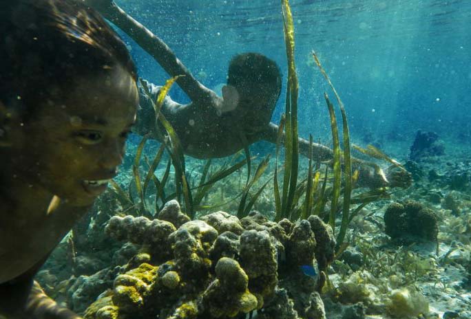 Keunikan Suku Bajo Manusia Perairan Laut, Mampu Menyelam Hingga 70 Meter Tanpa Alat Bantu