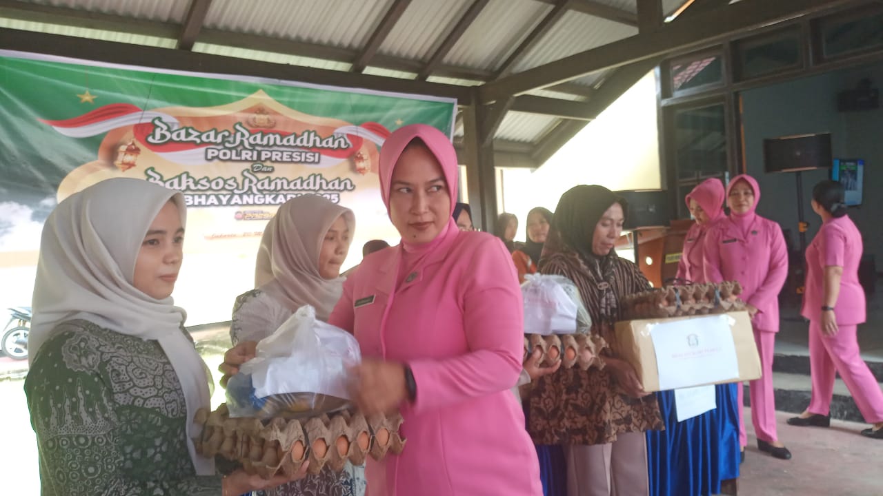 Bazar Ramadhan Polri Presisi Polres Mukomuko dengan Menyediakan 5 Sembako Murah