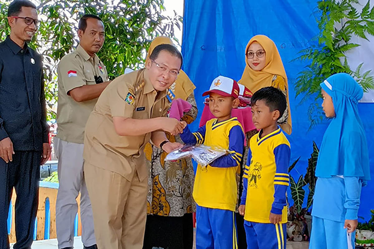 Mulai Tahun Depan Seragam Gratis Juga Dibagikan ke Sekolah Swasta, Dinas Ajukan Rp 3,9 Miliar