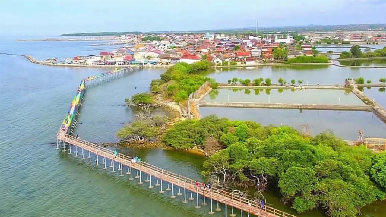 Pesona Alam Pantai Kutang, Terdengar Negatif Tapi Memukau