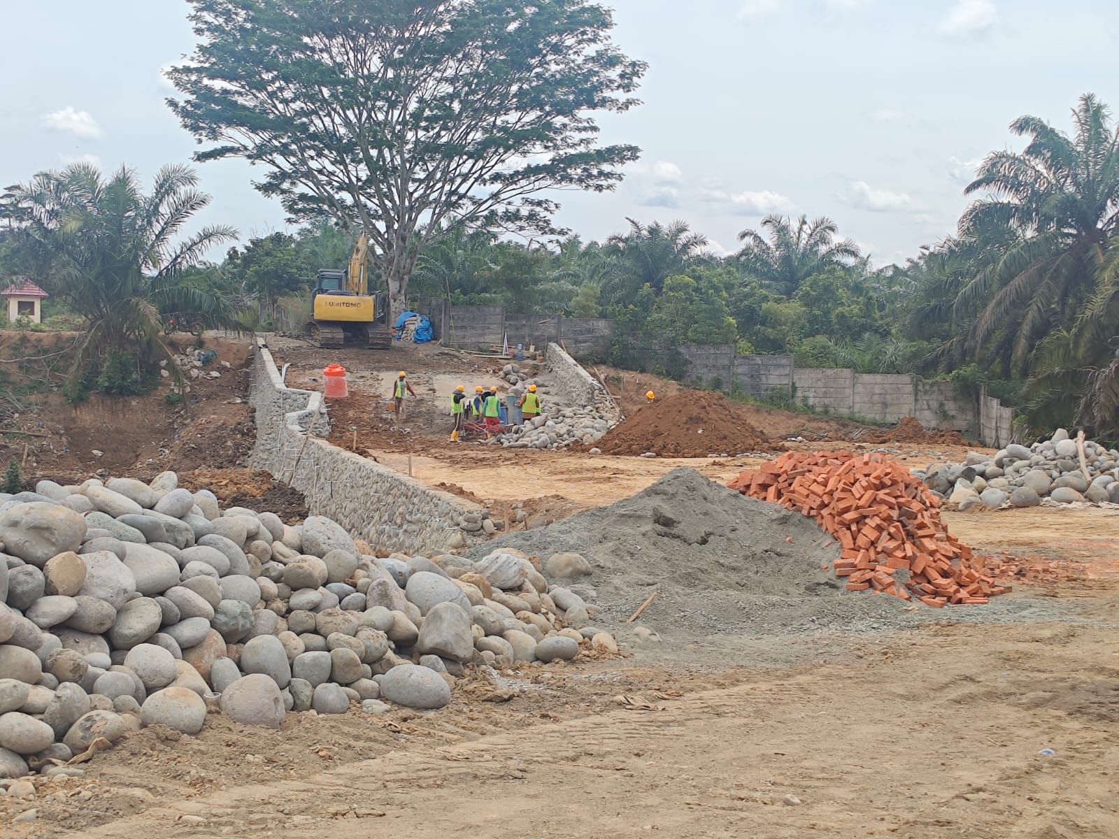 Poyek Pemerintah Belum Bayar Pajak Material, PAD Dari Galian C Masih Kurang