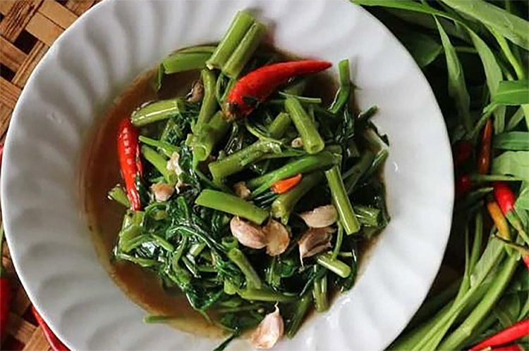 Yang Doyan Makan Sayur Kangkung Harus Tau, Efek Sampingnya Bisa Bikin Meninggoy, Yakin Masih Mau Makan?