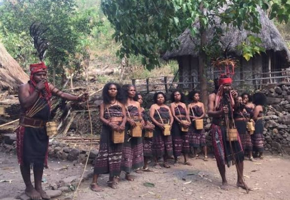 Mengenal Suku Abui di NTT, Dijuluki 'Pemburu Kepala Manusia'